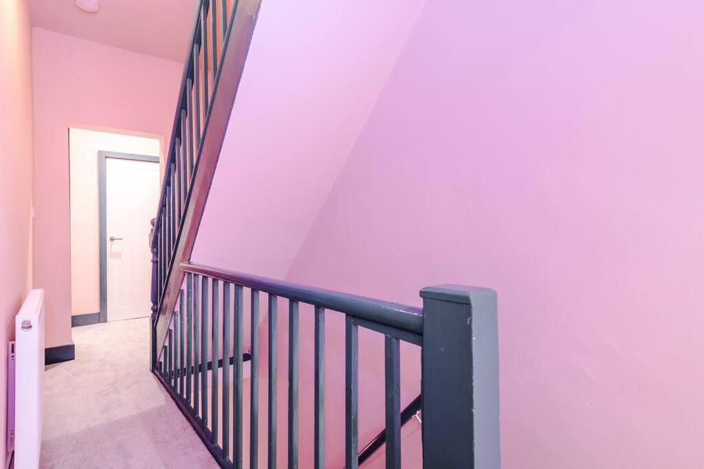 Vila 5 Bed Salford Sanctuary Retreat Manchester Exteriér fotografie